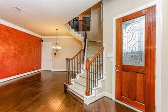 5819 Petty St in Houston, TX - Building Photo - Building Photo