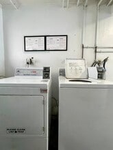 2617 Rockefeller Ln, Unit #C in Redondo Beach, CA - Foto de edificio - Building Photo