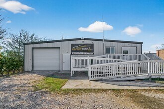 6203 Gessner Rd in Houston, TX - Building Photo - Building Photo