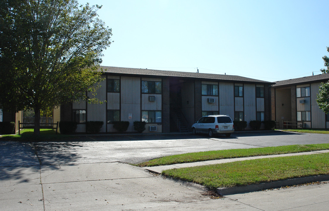 Maplewood Court Apartments in Council Bluffs, IA - Building Photo