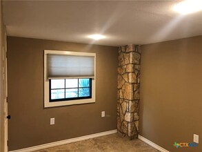 1133 Belvin St in San Marcos, TX - Building Photo - Building Photo