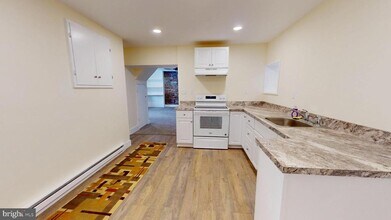 824 Kintner Rd in Kintnersville, PA - Building Photo - Building Photo