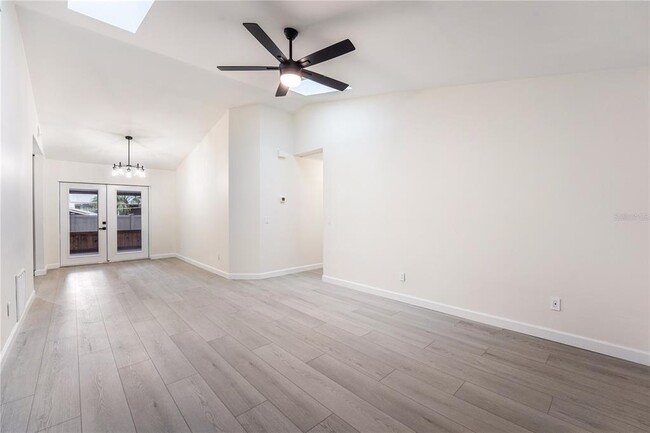 104 N Glenwood Ave in Orlando, FL - Building Photo - Building Photo