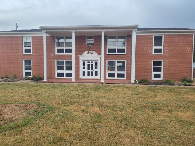 property at 109 N Russell St