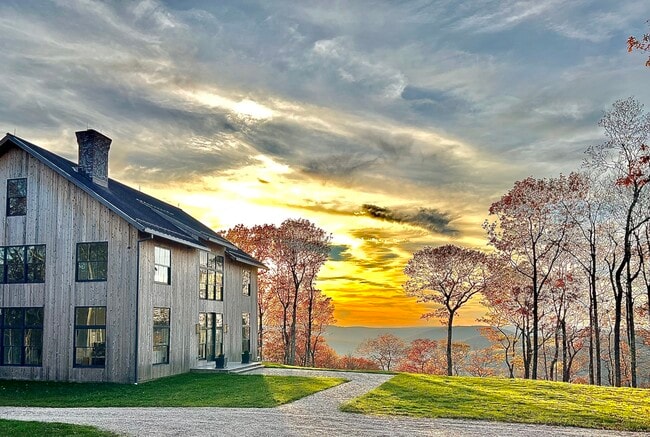 property at 36 Yuza Mini Ln