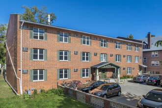 Greenspire Wilson Apartments in Madison, WI - Foto de edificio - Building Photo