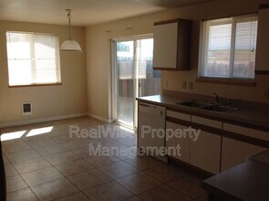 1339 SW 16th St in Redmond, OR - Building Photo - Building Photo