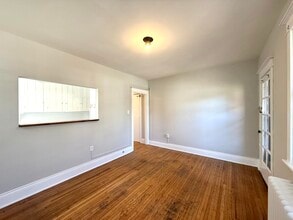 96 East Avenue S in Hamilton, ON - Building Photo - Building Photo