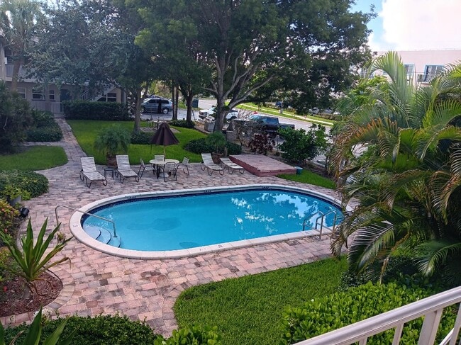 property at 1541 NE 34th Ct