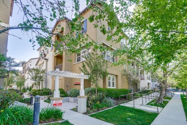 property at 606 Cedarville Ln