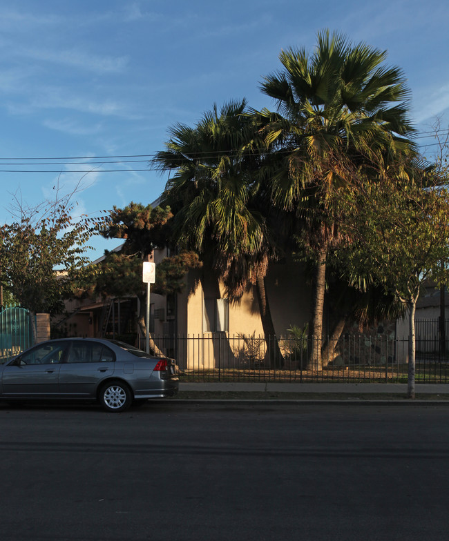 Lincoln Palms in Los Angeles, CA - Building Photo - Building Photo