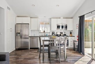 2130 Vine St in Paso Robles, CA - Building Photo - Building Photo