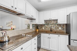 5501 NW 2nd Ave in Boca Raton, FL - Building Photo