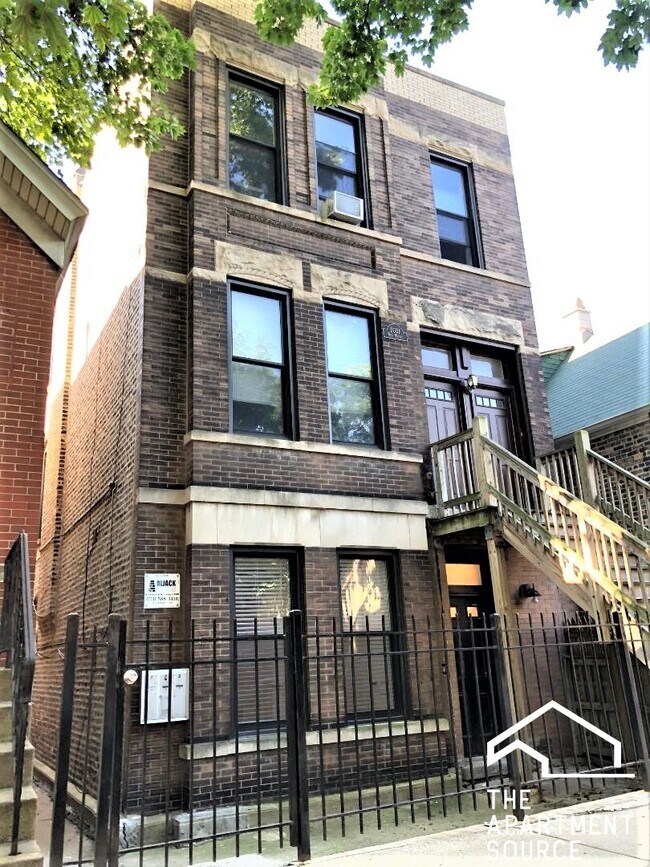 2031 W Moffat St, Unit #2