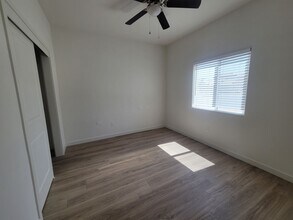 8622 Grandy St in Bakersfield, CA - Building Photo - Building Photo