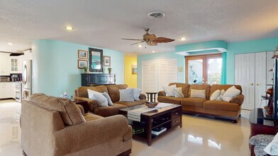 1744 SW Boatswain Pl in Palm City, FL - Building Photo - Building Photo