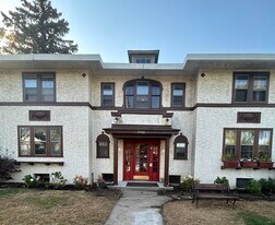 2508 33rd Ave S, Unit 2 in Minneapolis, MN - Building Photo