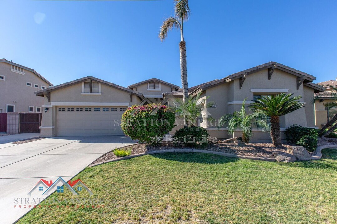 661 E Julian Dr in Gilbert, AZ - Building Photo