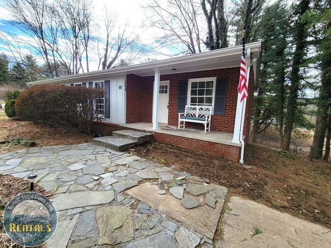 property at 553 Hardaman Cir