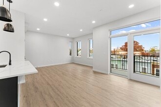 24-28 Mt Pleasant St in Somerville, MA - Foto de edificio - Building Photo