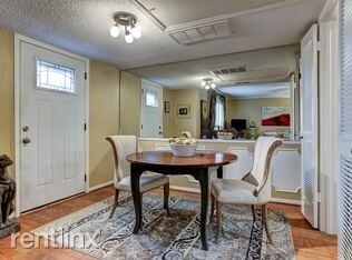 351 N Post Oak Ln in Houston, TX - Building Photo - Building Photo