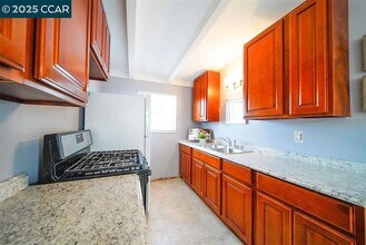 1669 Sarah Dr in Pinole, CA - Building Photo - Building Photo