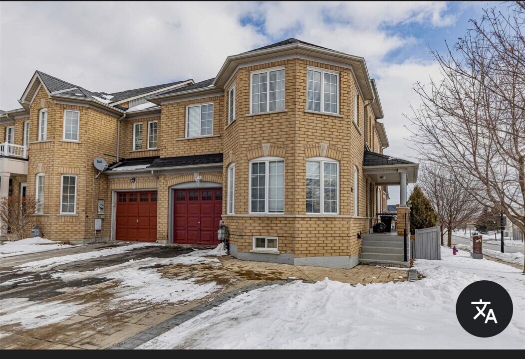 109 Bonshaw Av in Newmarket, ON - Building Photo