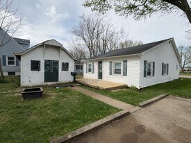 823 N Western Ave in Kokomo, IN - Building Photo