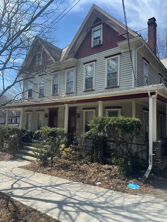 113 N 6th St, Unit B