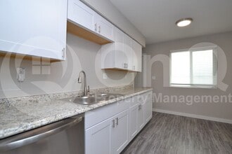 2210 W Devonshire Ave in Phoenix, AZ - Building Photo - Building Photo