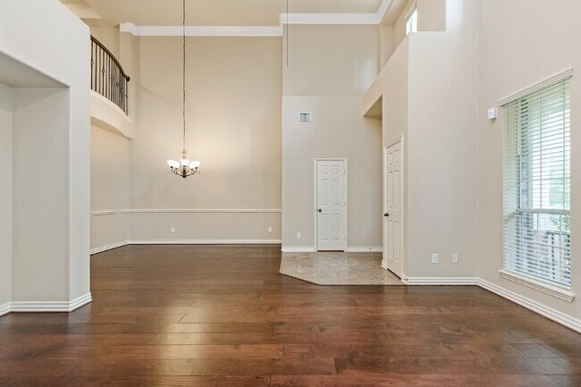 property at 39 Medley Ln