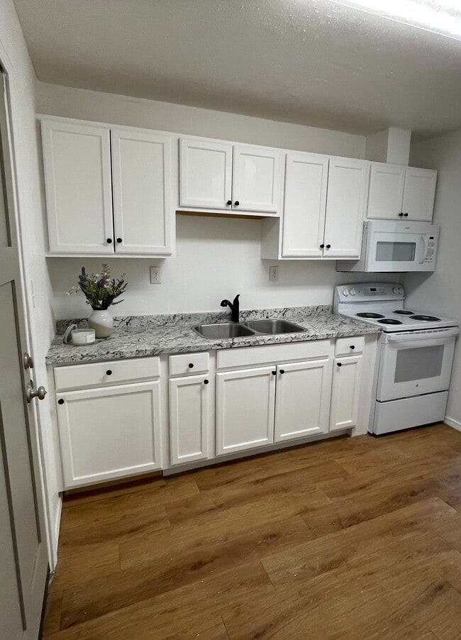 property at 1221 Lake Dr