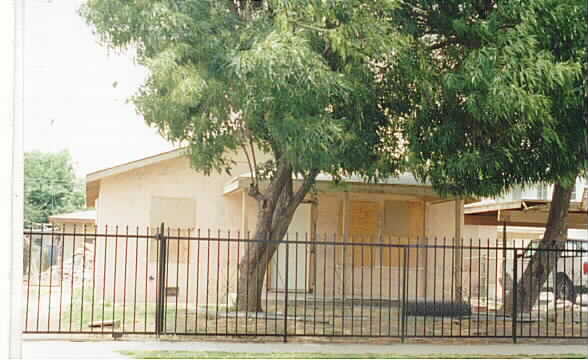 6633 Ajax Ave in Bell Gardens, CA - Foto de edificio