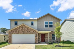 15520 Taylorcrest Dr in Cut And Shoot, TX - Building Photo