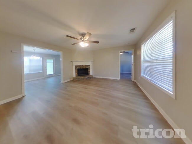 27 Pleasant Forest Dr in Temple, GA - Foto de edificio - Building Photo