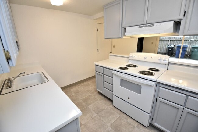 property at 3846-3846 Westporter Dr