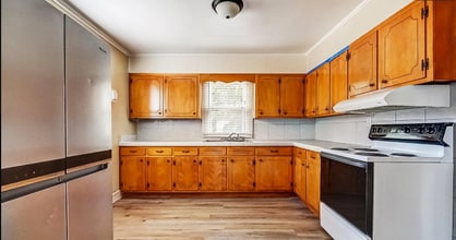 7909 Large Oak Ln in Mint Hill, NC - Building Photo - Building Photo