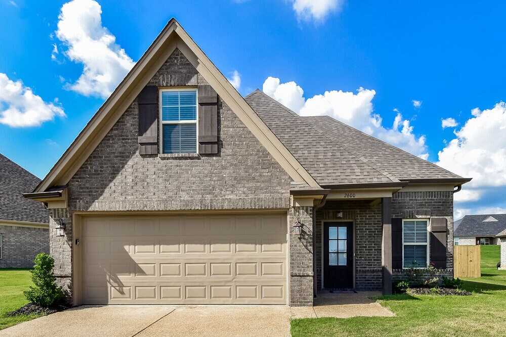 2600 Molly Ln in Southaven, MS - Building Photo