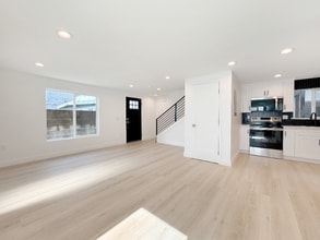 4461 Farquhar Ave in Los Alamitos, CA - Building Photo - Building Photo