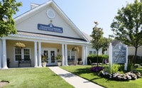 Greenview Commons 55+ in Oakdale, NY - Foto de edificio - Building Photo