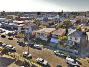 1501 51st Ave in Oakland, CA - Building Photo - Building Photo