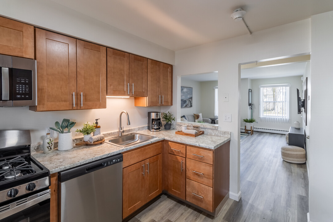 Newport Landings Apartment Community in Middletown, RI - Building Photo