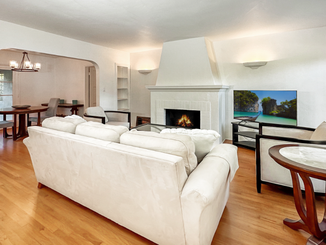 property at 2 Eucalyptus Ln