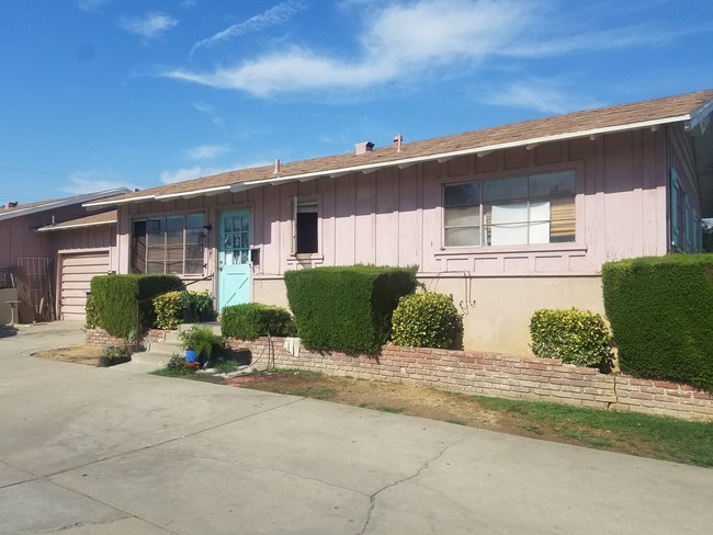 120 Warren Ave in Bakersfield, CA - Building Photo - Building Photo