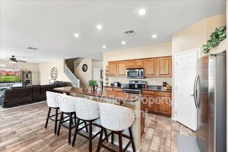 10600 W Alex Ave in Peoria, AZ - Foto de edificio - Building Photo