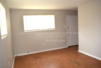 1216 Hoover Ave in Chesapeake, VA - Building Photo - Building Photo