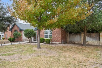 302 Ceniza Ridge Dr in Del Rio, TX - Building Photo - Building Photo