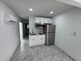 4359 Cassius St in Orlando, FL - Building Photo