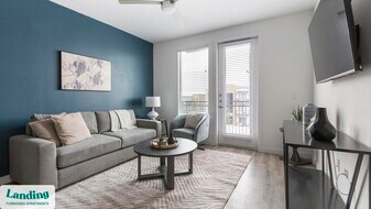 7106 Culebra Commons in San Antonio, TX - Building Photo