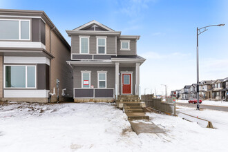 17803 71 St NW in Edmonton, AB - Building Photo - Building Photo